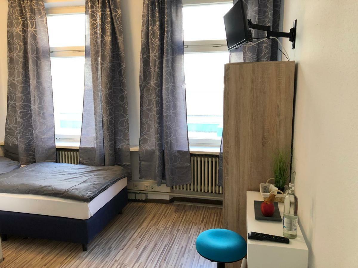 Downtown City - Privaterooms Fürth エクステリア 写真