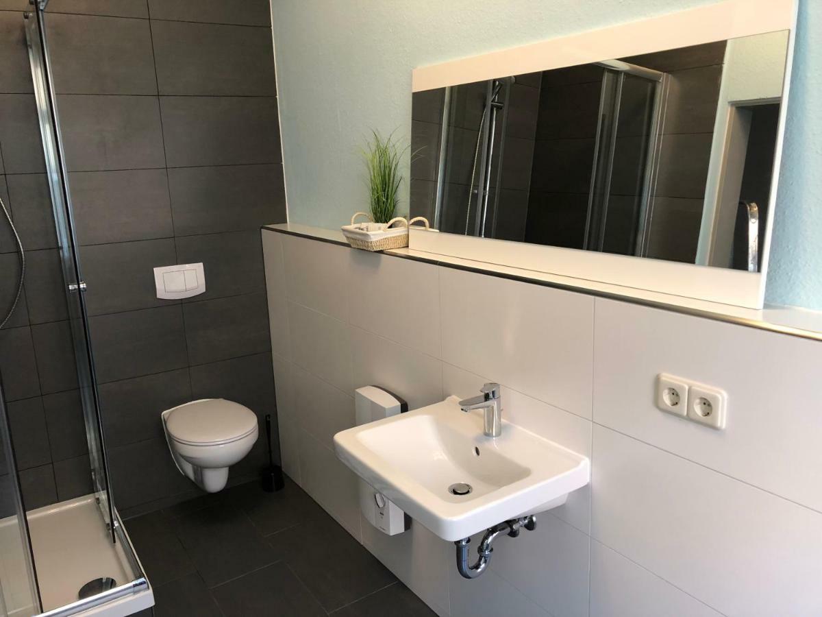 Downtown City - Privaterooms Fürth エクステリア 写真