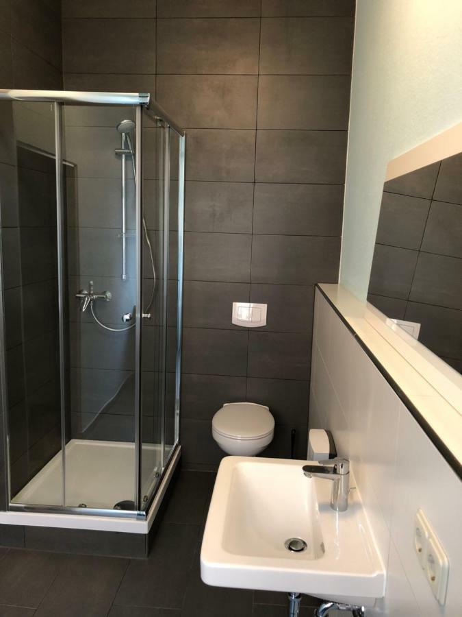 Downtown City - Privaterooms Fürth エクステリア 写真