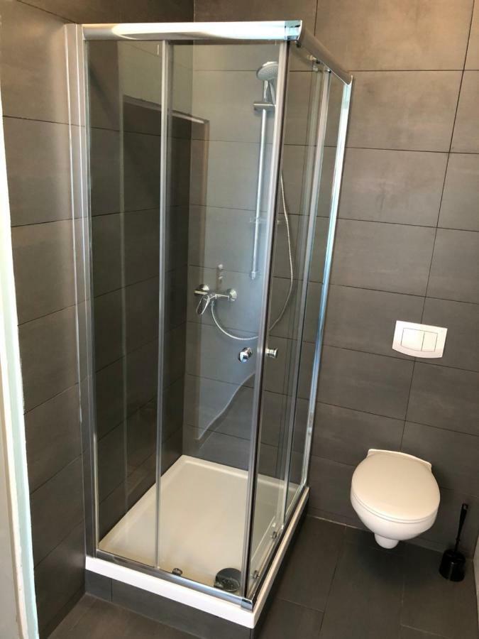 Downtown City - Privaterooms Fürth エクステリア 写真